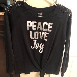 Black long sleeve large girls shirt